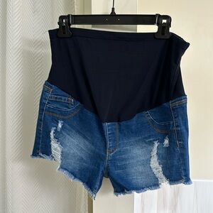 Maternity shorts